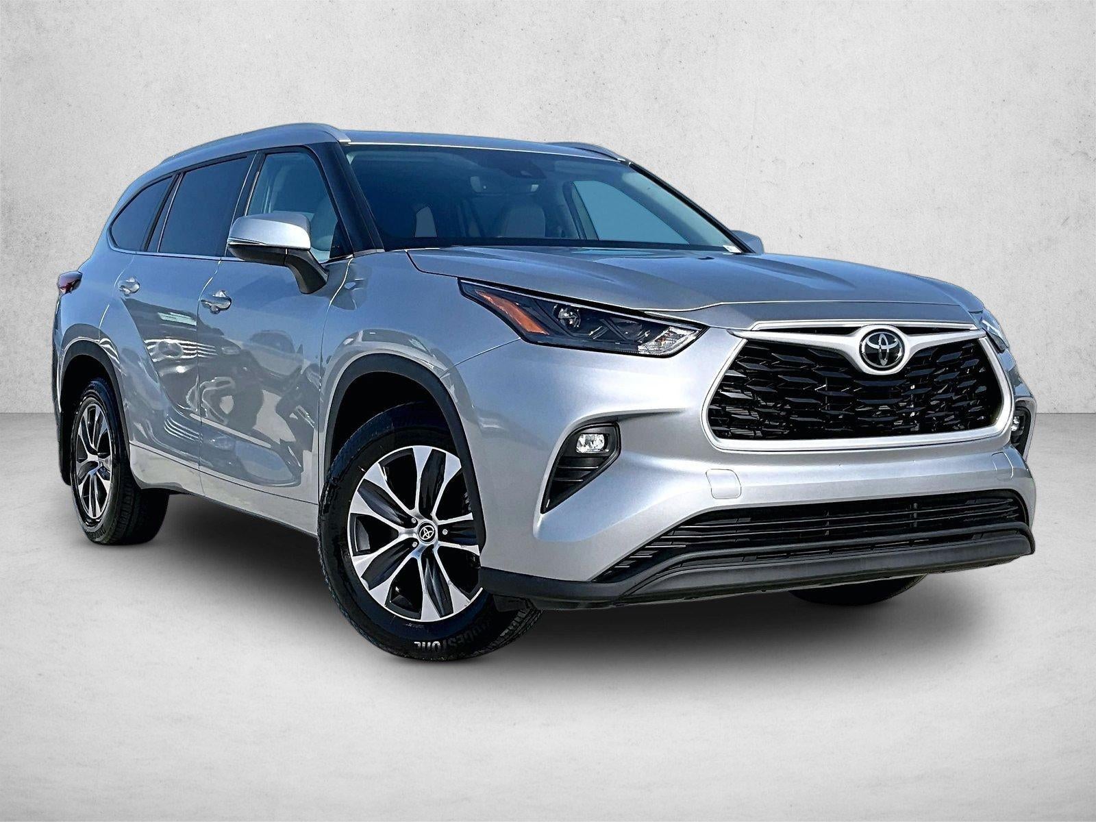 2023 Toyota Highlander XLE FWD (Natl)
