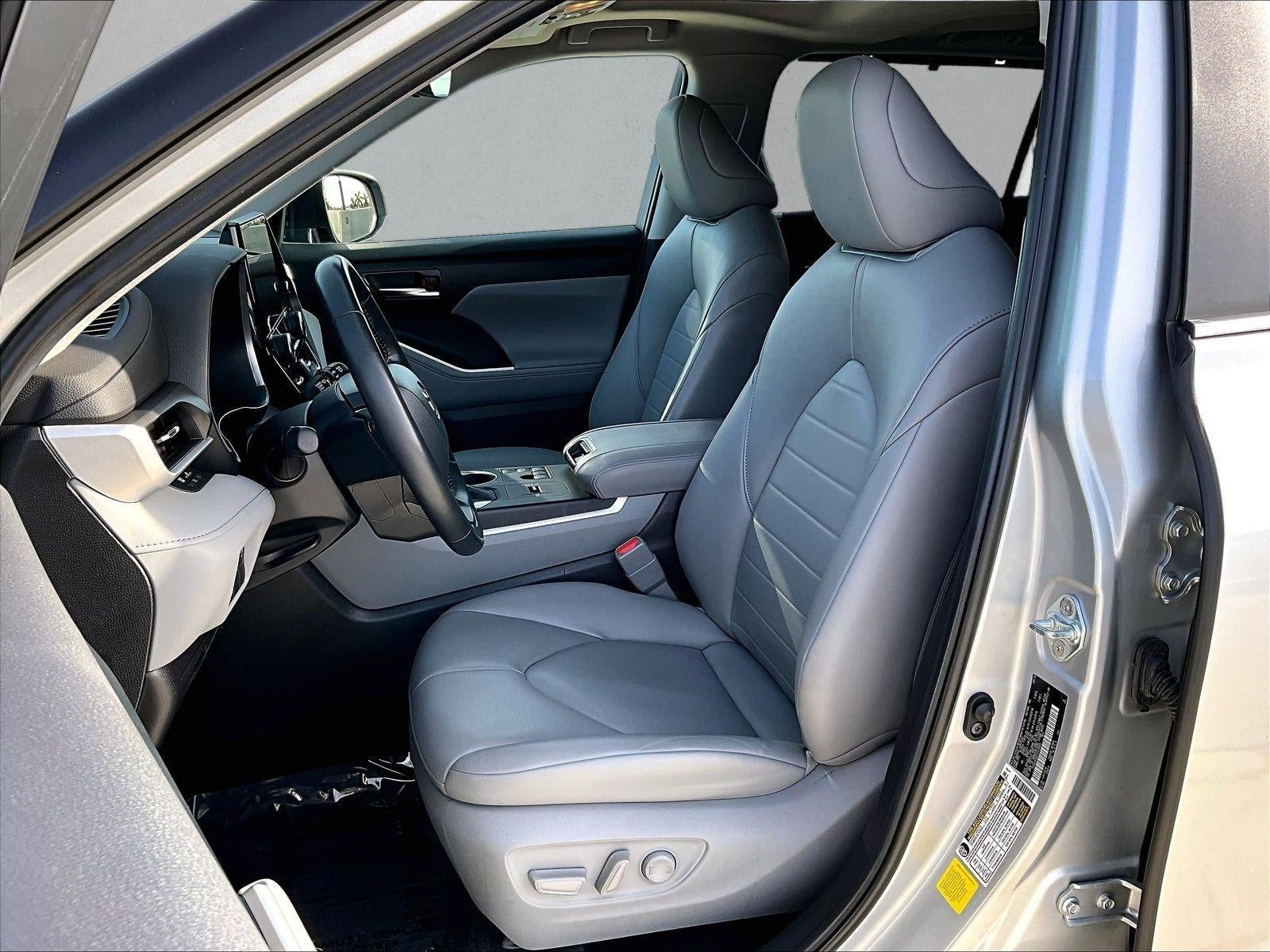 2023 Toyota Highlander XLE FWD (Natl)
