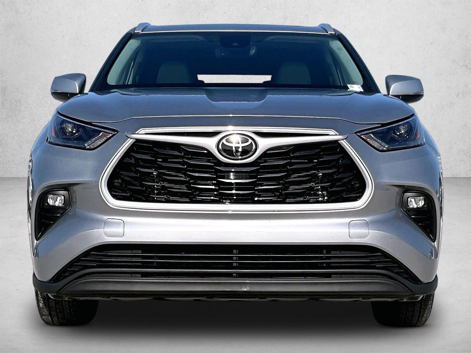 2023 Toyota Highlander XLE FWD (Natl)
