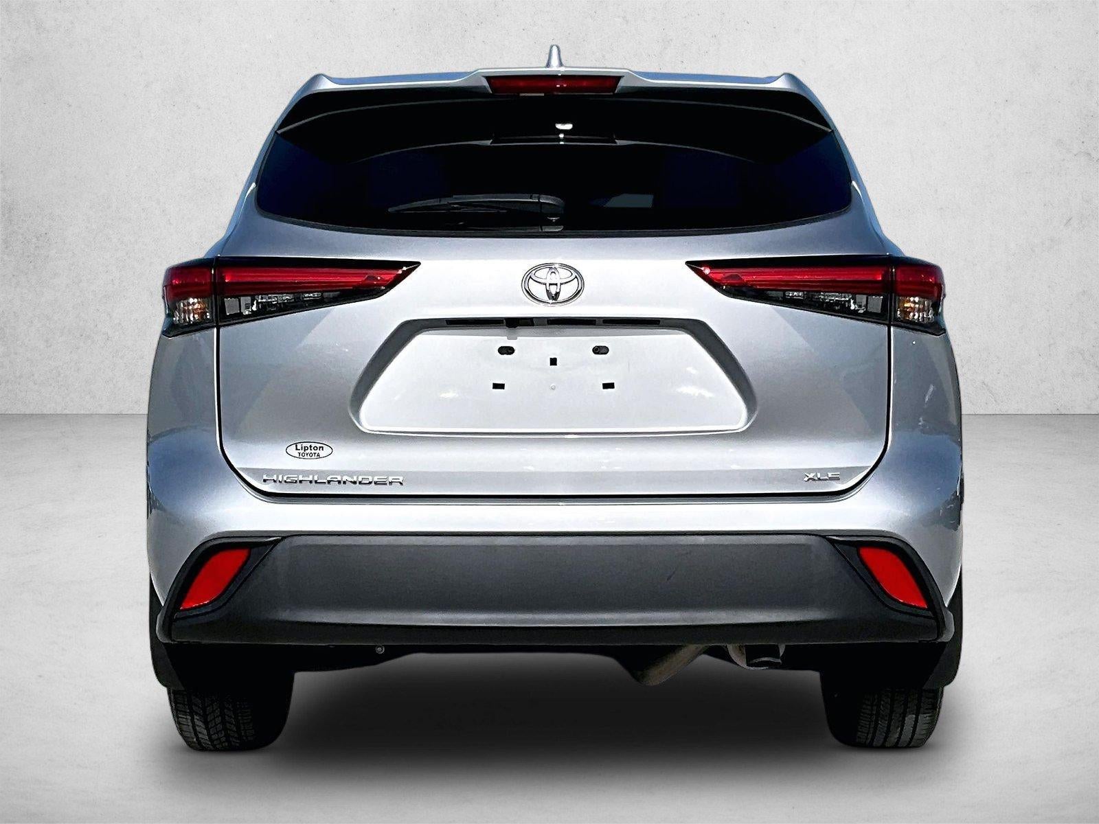 2023 Toyota Highlander XLE FWD (Natl)
