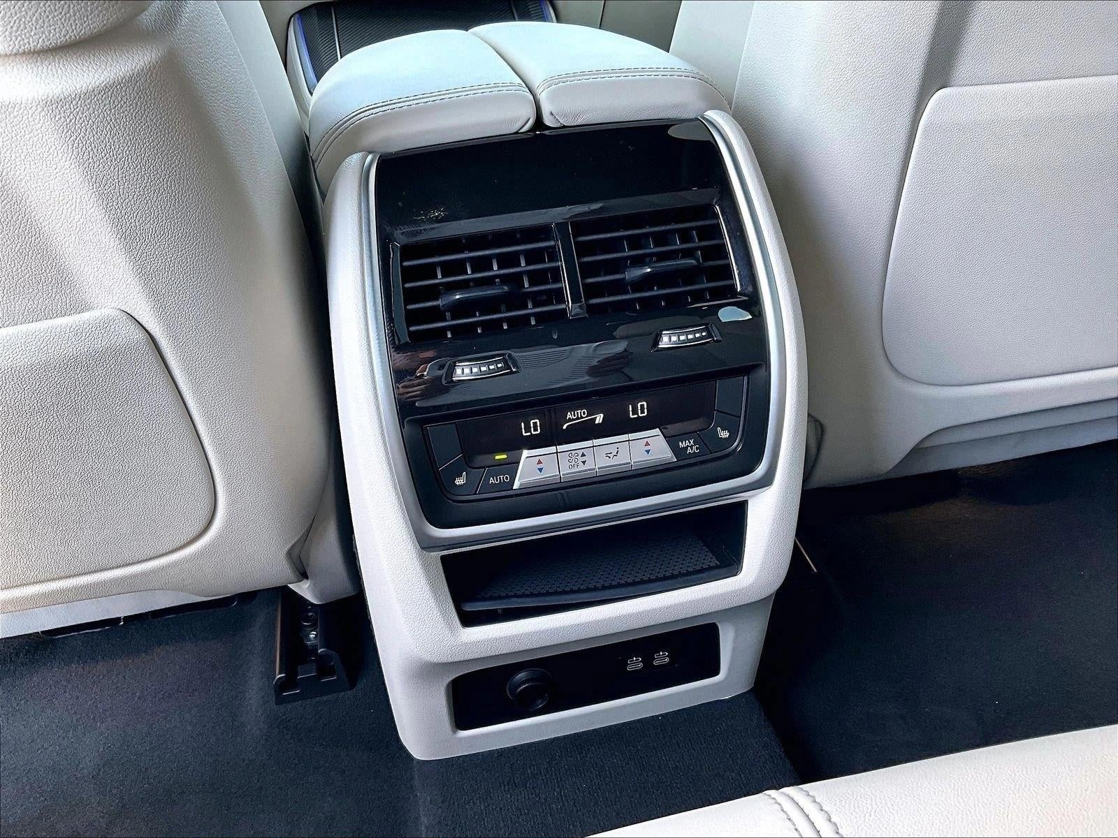 2024 BMW X5 M60i Sports Activity Vehicle