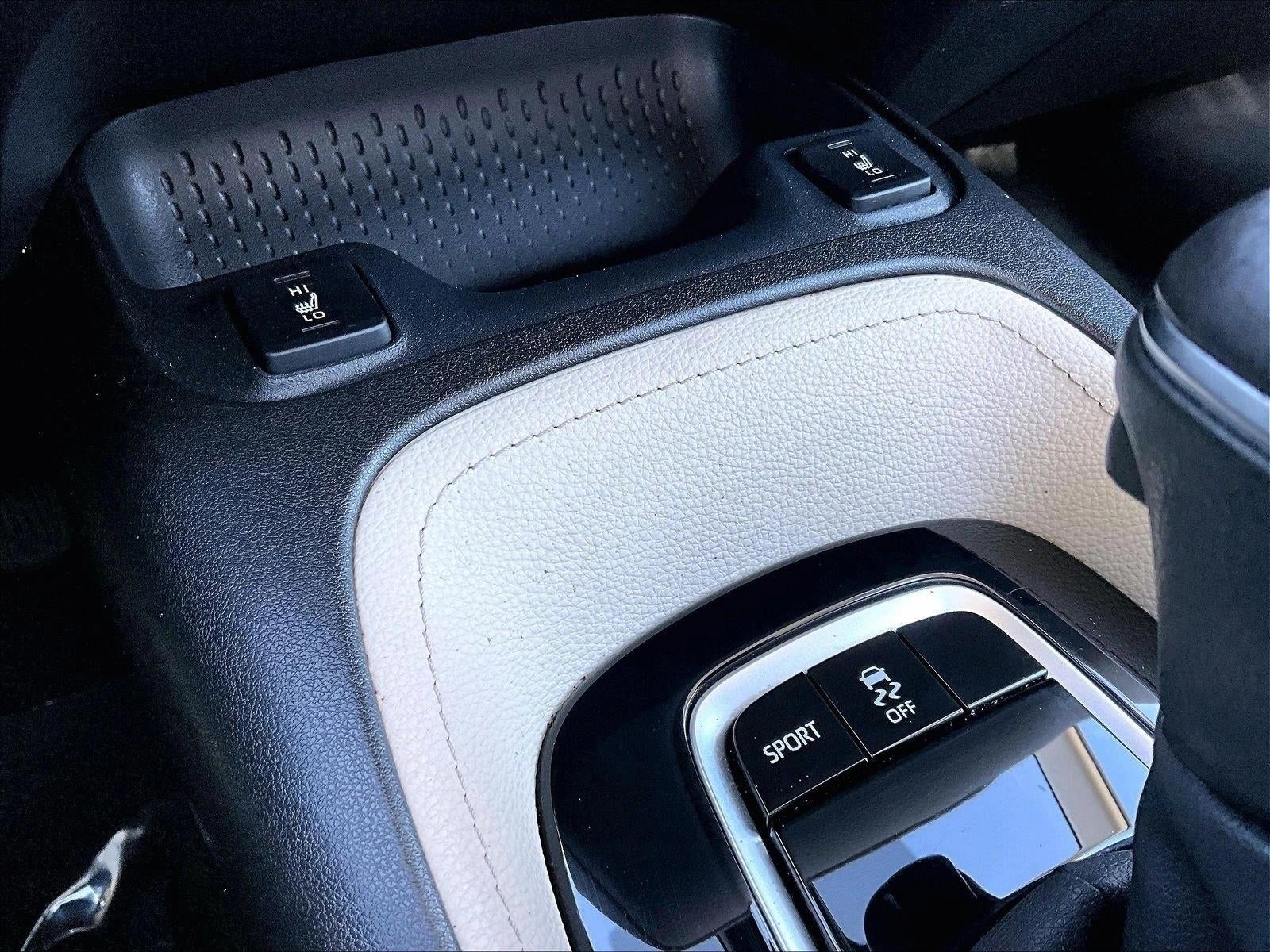 2020 Toyota Corolla XLE CVT (Natl)