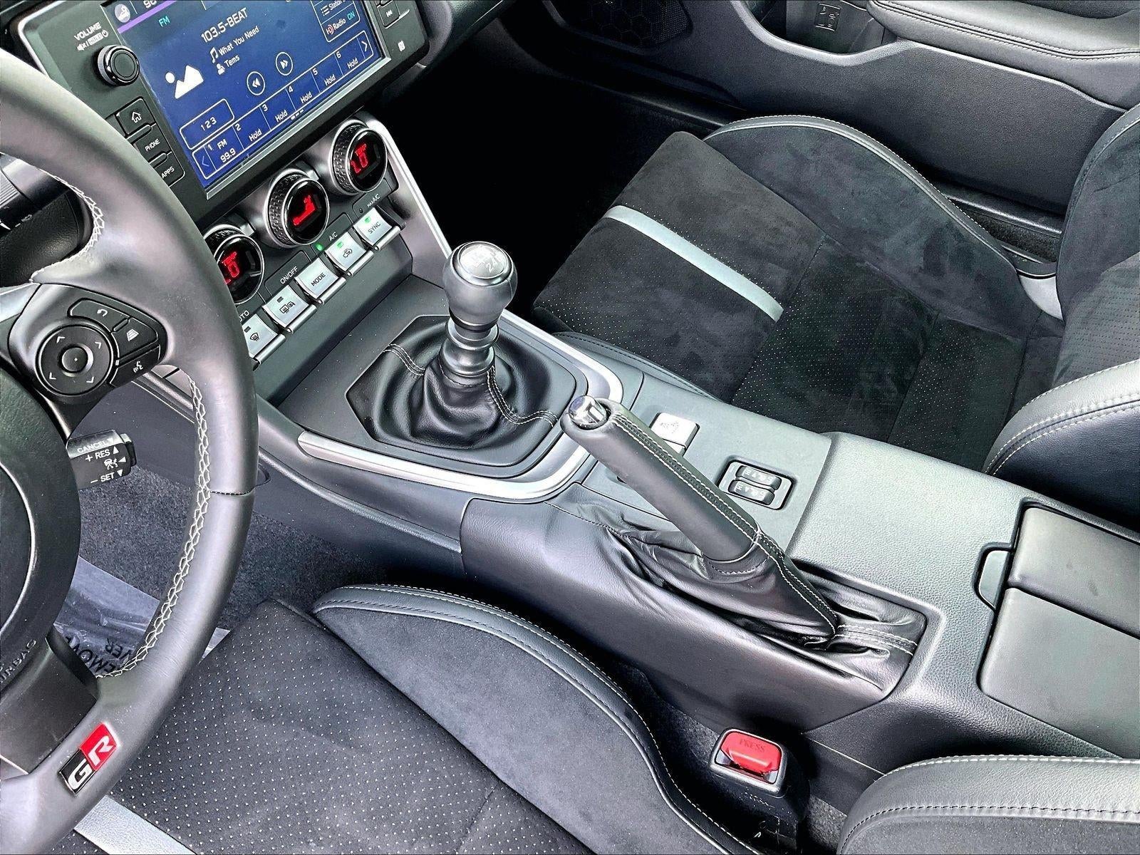 2024 Toyota GR86 Premium Manual (Natl)