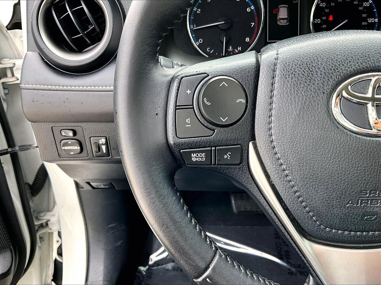 2016 Toyota RAV4 FWD 4dr XLE (GS)