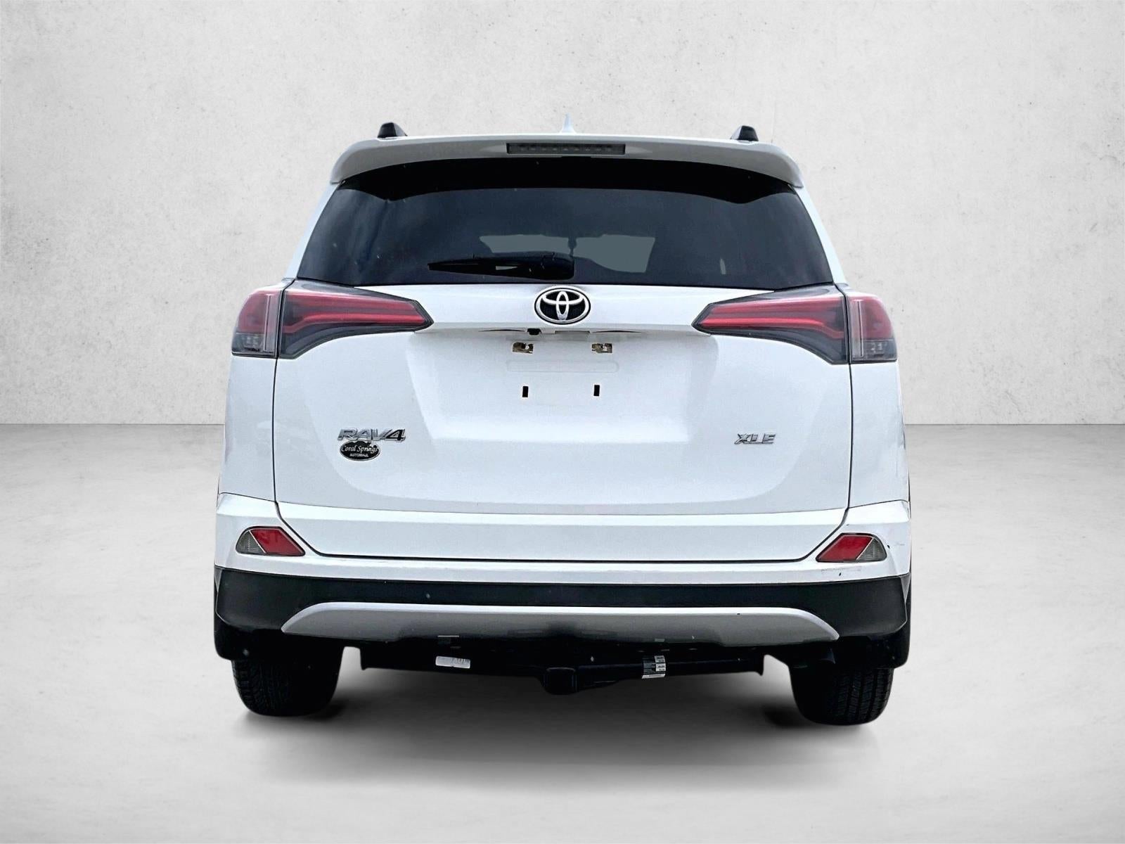 2016 Toyota RAV4 FWD 4dr XLE (GS)