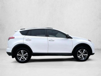 2016 Toyota RAV4 FWD 4dr XLE (GS)