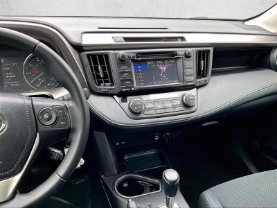 2016 Toyota RAV4 FWD 4dr XLE (GS)