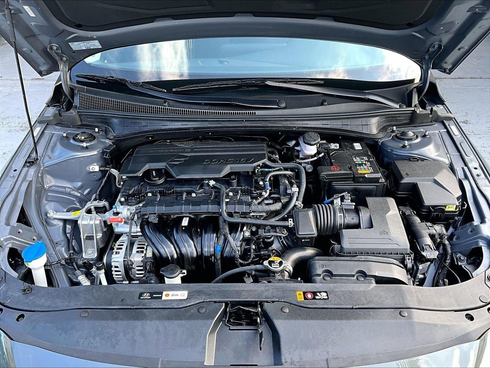 2024 Hyundai ELANTRA SEL IVT