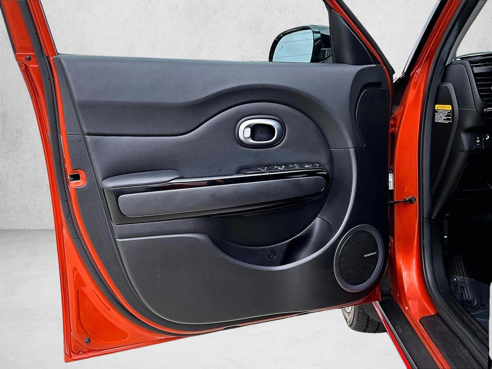 2018 Kia Soul ! Auto