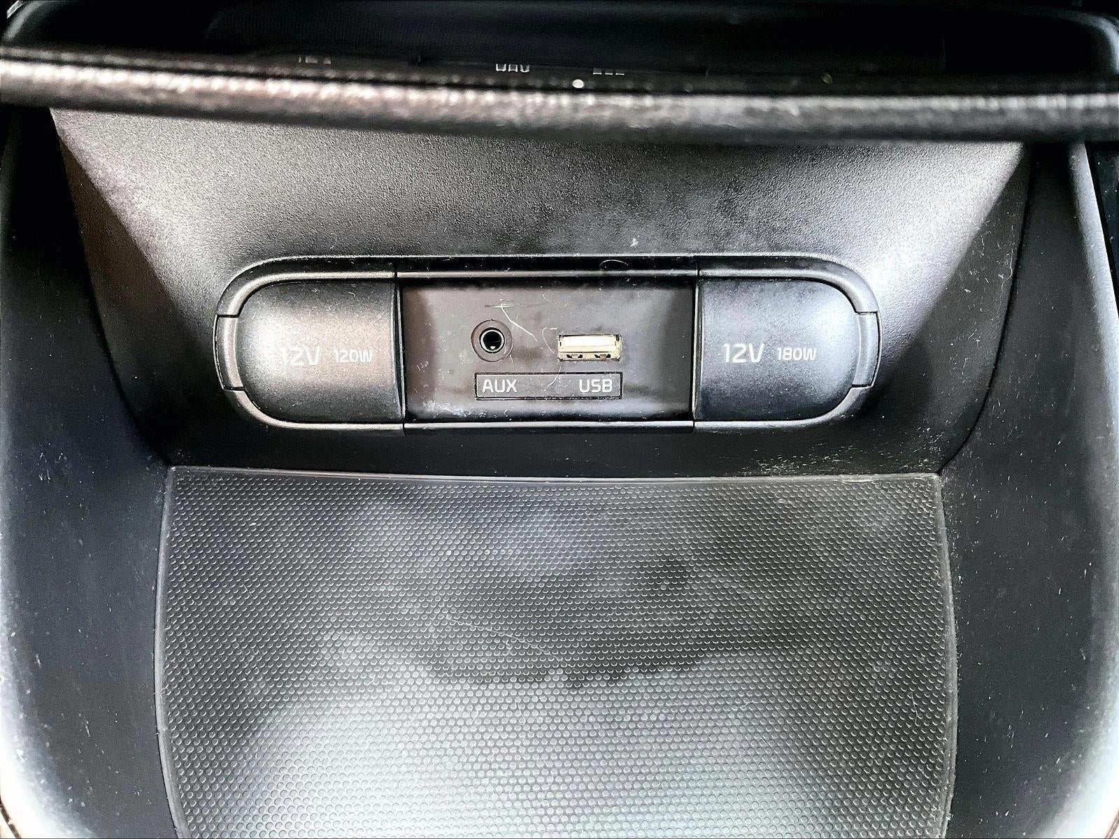 2018 Kia Soul ! Auto