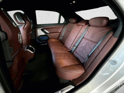 2025 BMW 740i Sedan