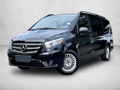 2018 Mercedes-Benz Metris Passenger Van Standard Roof 126" Wheelbase