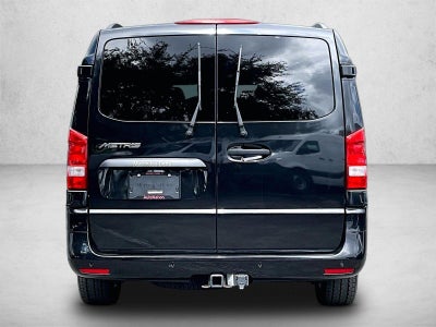 2018 Mercedes-Benz Metris Passenger Van Standard Roof 126" Wheelbase