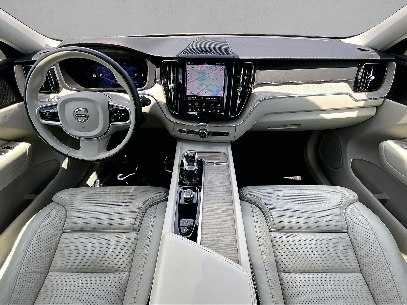 2022 Volvo XC60 B5 FWD Inscription