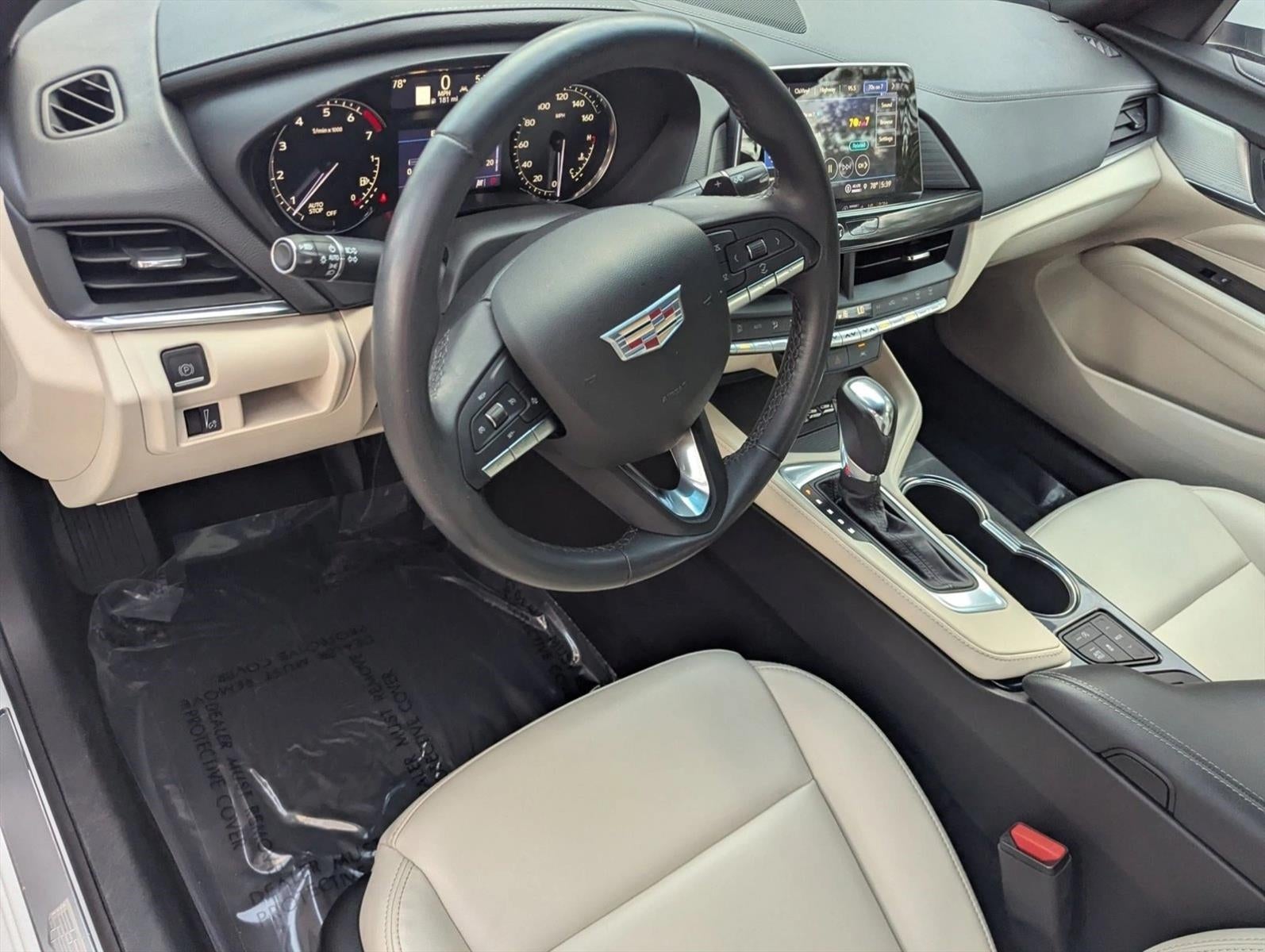 2023 Cadillac CT4 4dr Sdn Luxury