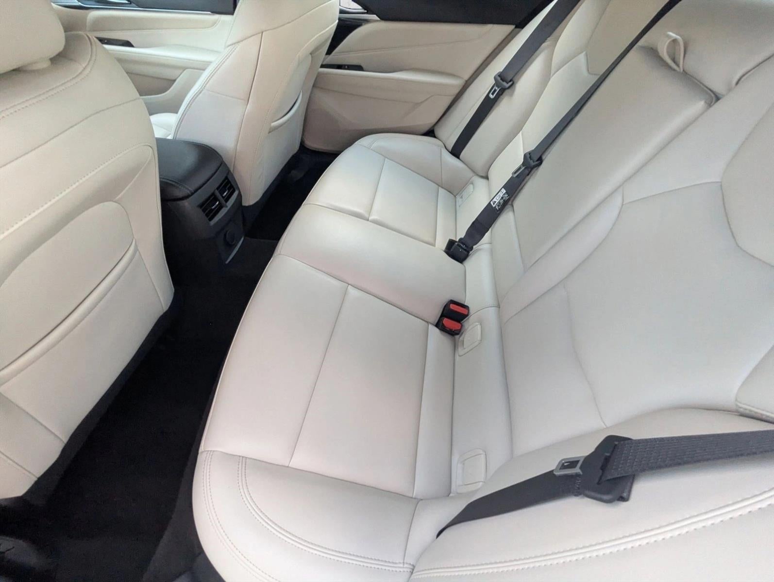 2023 Cadillac CT4 4dr Sdn Luxury