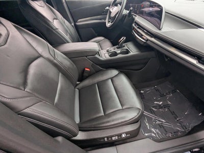 2024 Cadillac XT4 FWD 4dr Premium Luxury