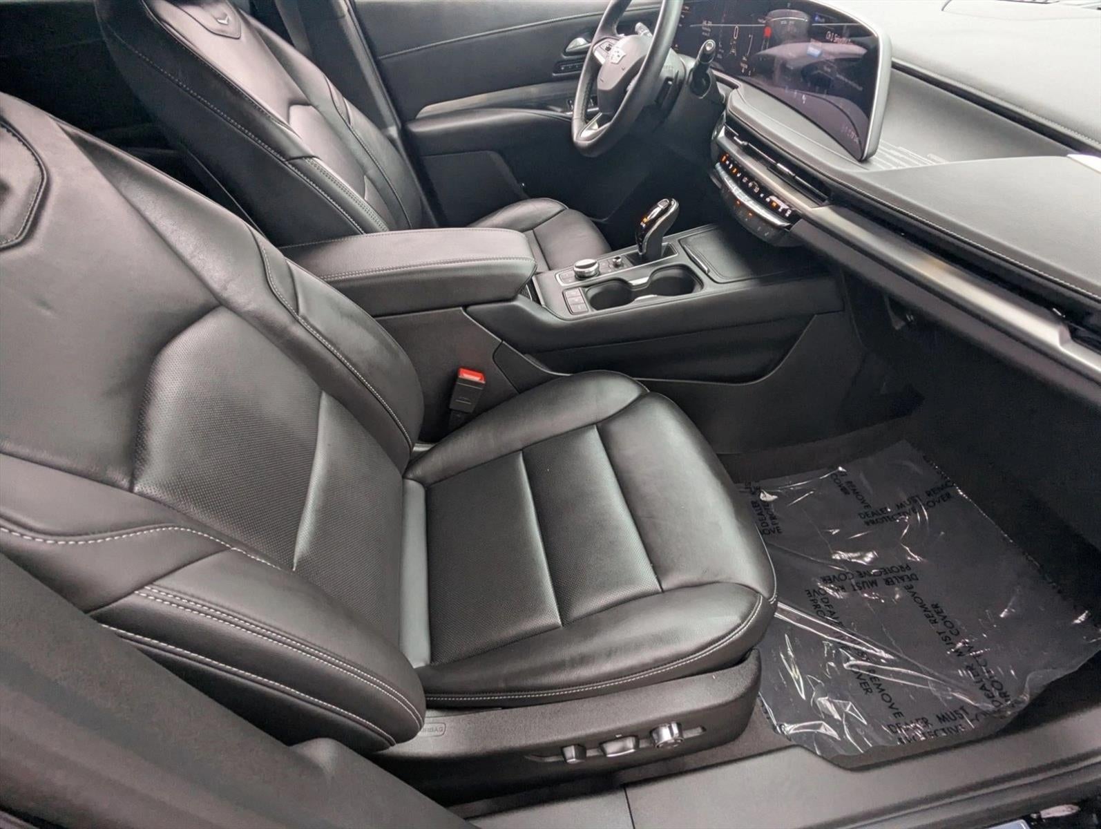 2024 Cadillac XT4 FWD 4dr Premium Luxury