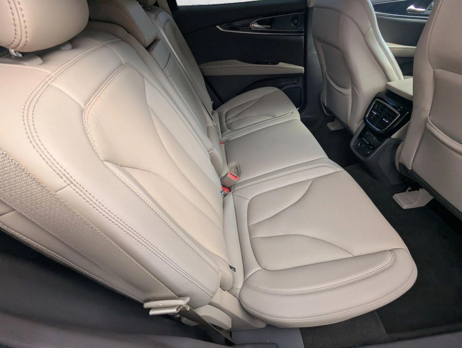 2022 Lincoln Nautilus Reserve FWD