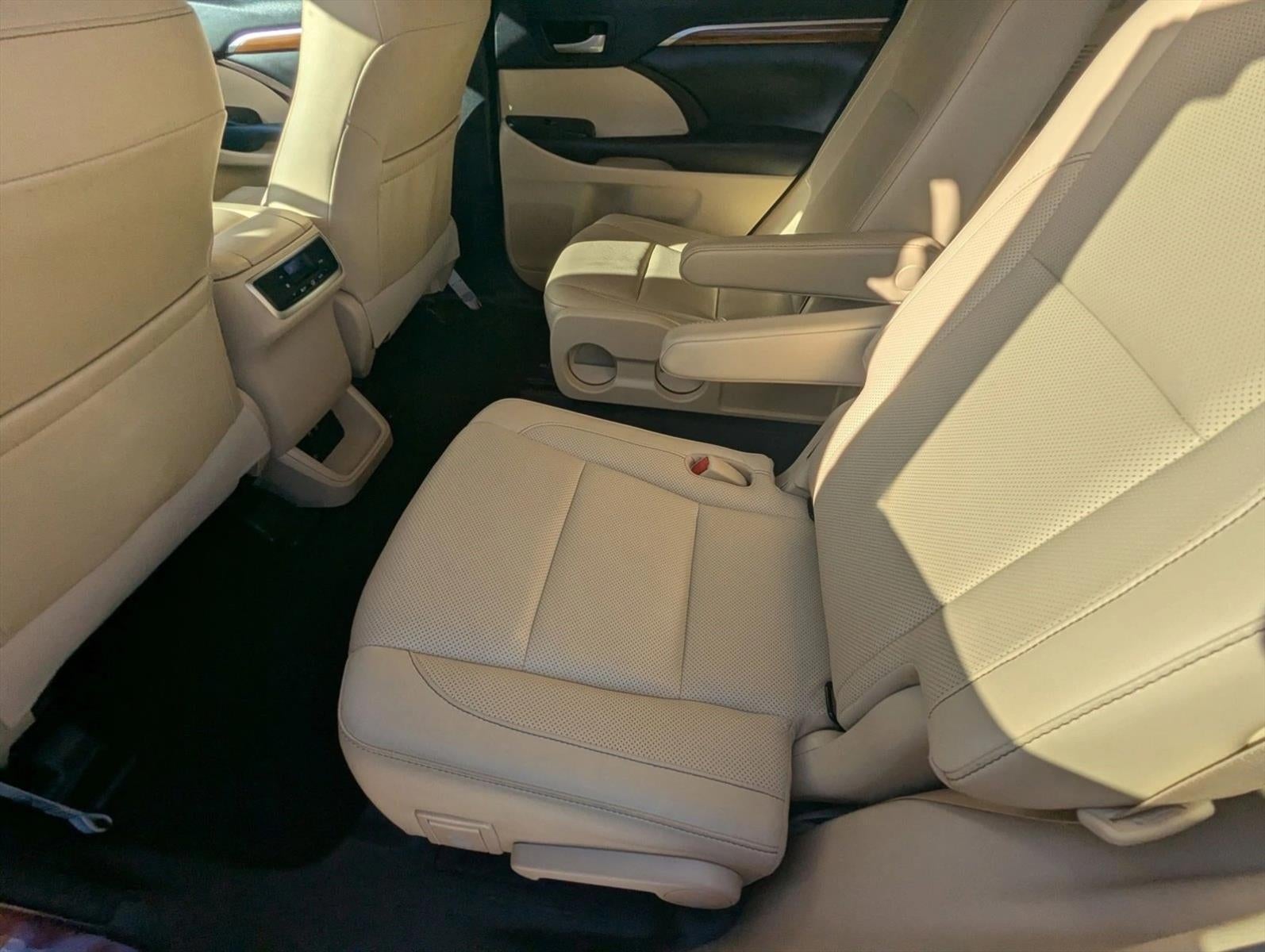 2018 Toyota Highlander Hybrid Limited V6 AWD (Natl)