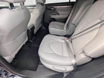 2022 Toyota Highlander Platinum AWD (Natl)