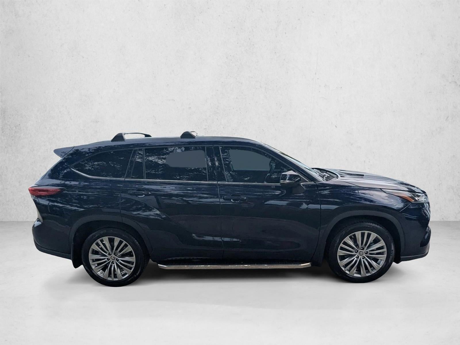2022 Toyota Highlander Platinum AWD (Natl)