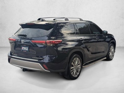2022 Toyota Highlander Platinum AWD (Natl)