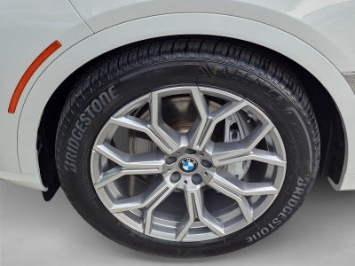 2025 BMW X7 xDrive40i Sports Activity Vehicle