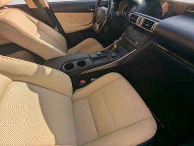 2016 Lexus IS Turbo 4dr Sdn