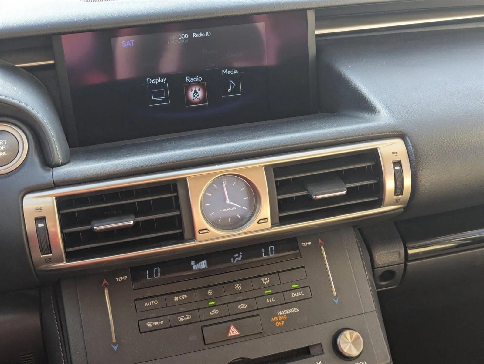 2016 Lexus IS Turbo 4dr Sdn