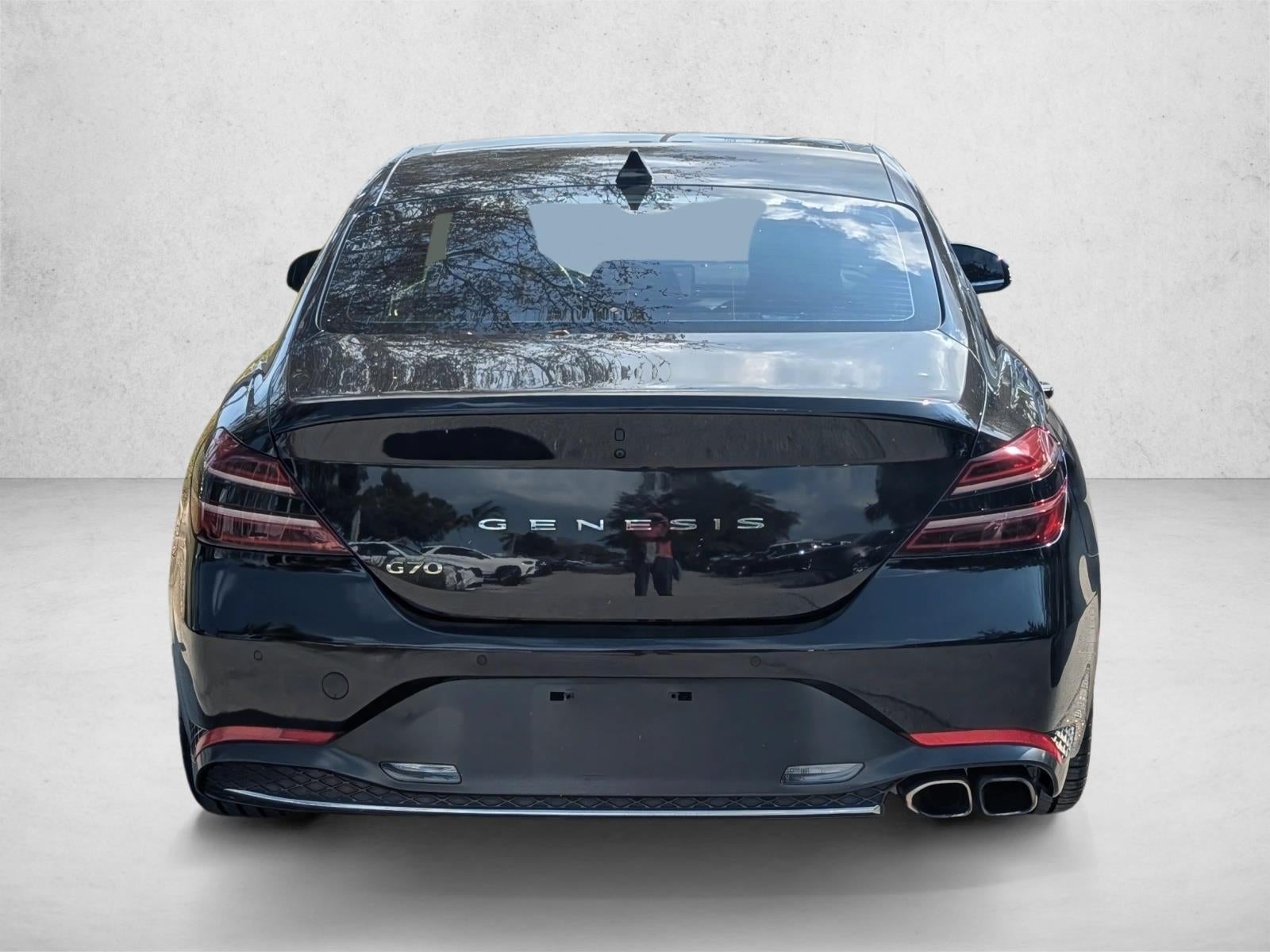 2022 Genesis G70 2.0T RWD