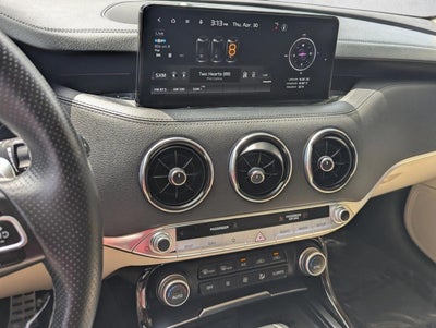 2022 Kia Stinger GT1 RWD
