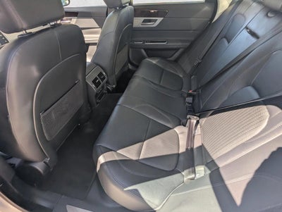 2018 Jaguar XF Sedan 35t Prestige RWD *Ltd Avail*
