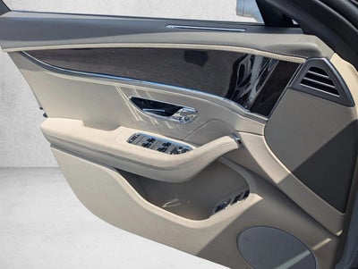 2023 Bentley Flying Spur Hybrid V6 Sedan