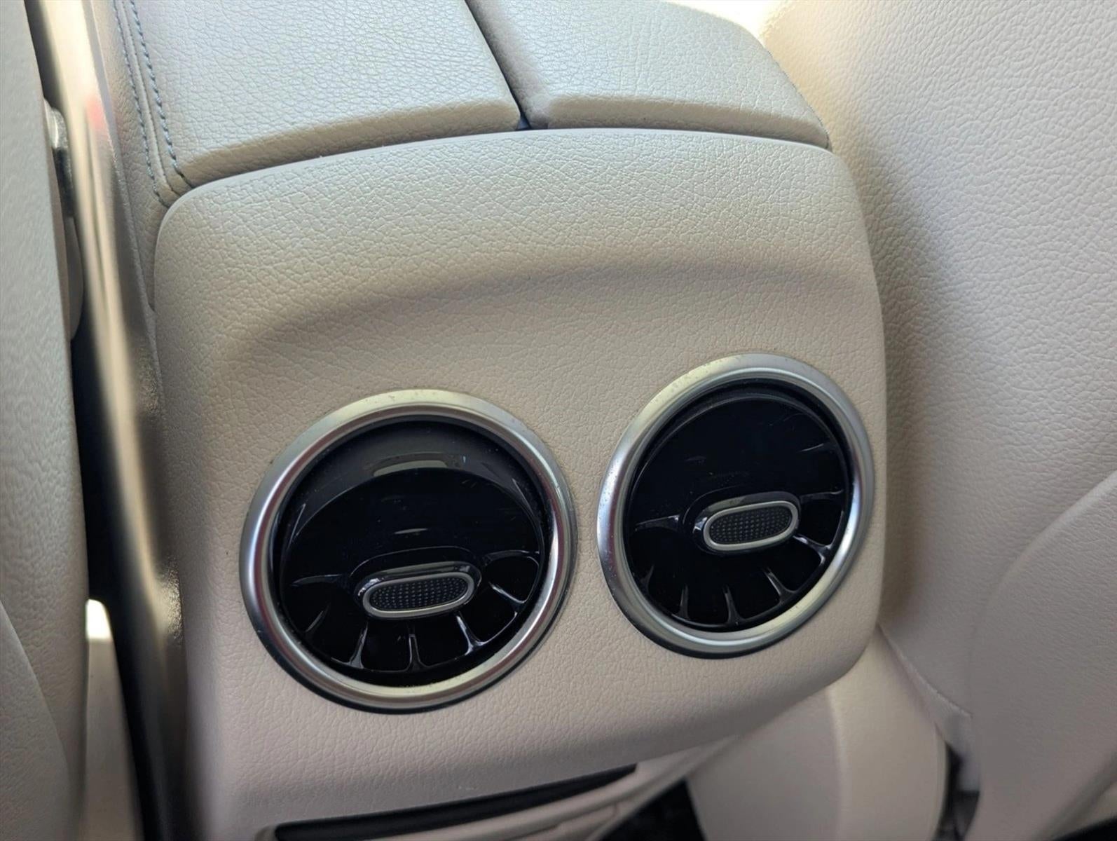 2022 Mercedes-Benz GLB GLB 250 SUV