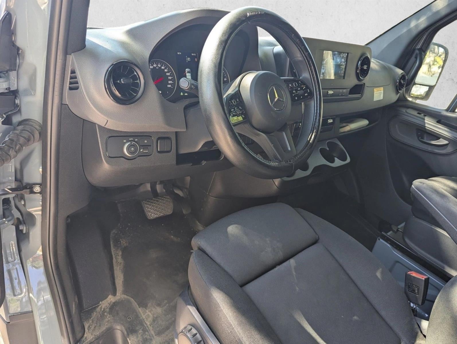 2023 Mercedes-Benz Sprinter Cargo Van 2500 Standard Roof I4 Gas 144" RWD