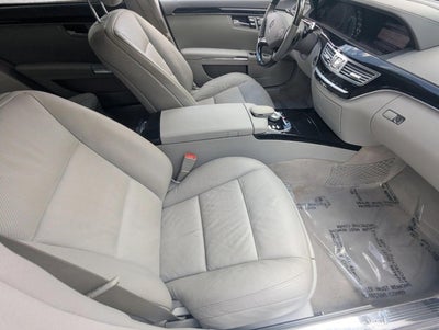 2013 Mercedes-Benz S-Class S 550 4MATIC® Sedan