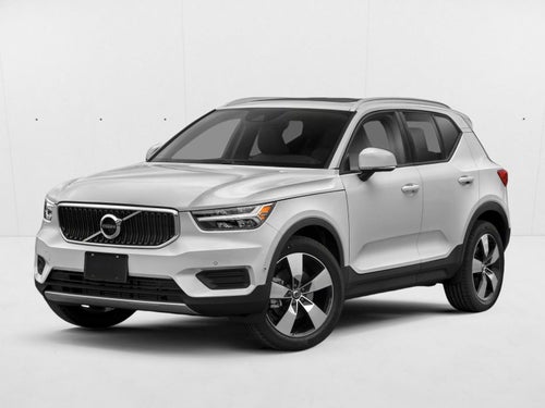 2022 Volvo XC40 T5 AWD Momentum