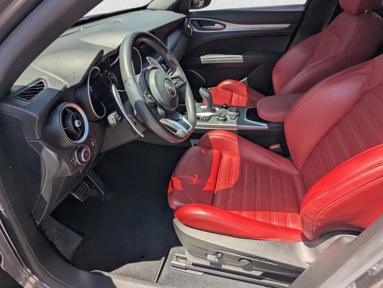 2023 Alfa Romeo Stelvio Veloce AWD