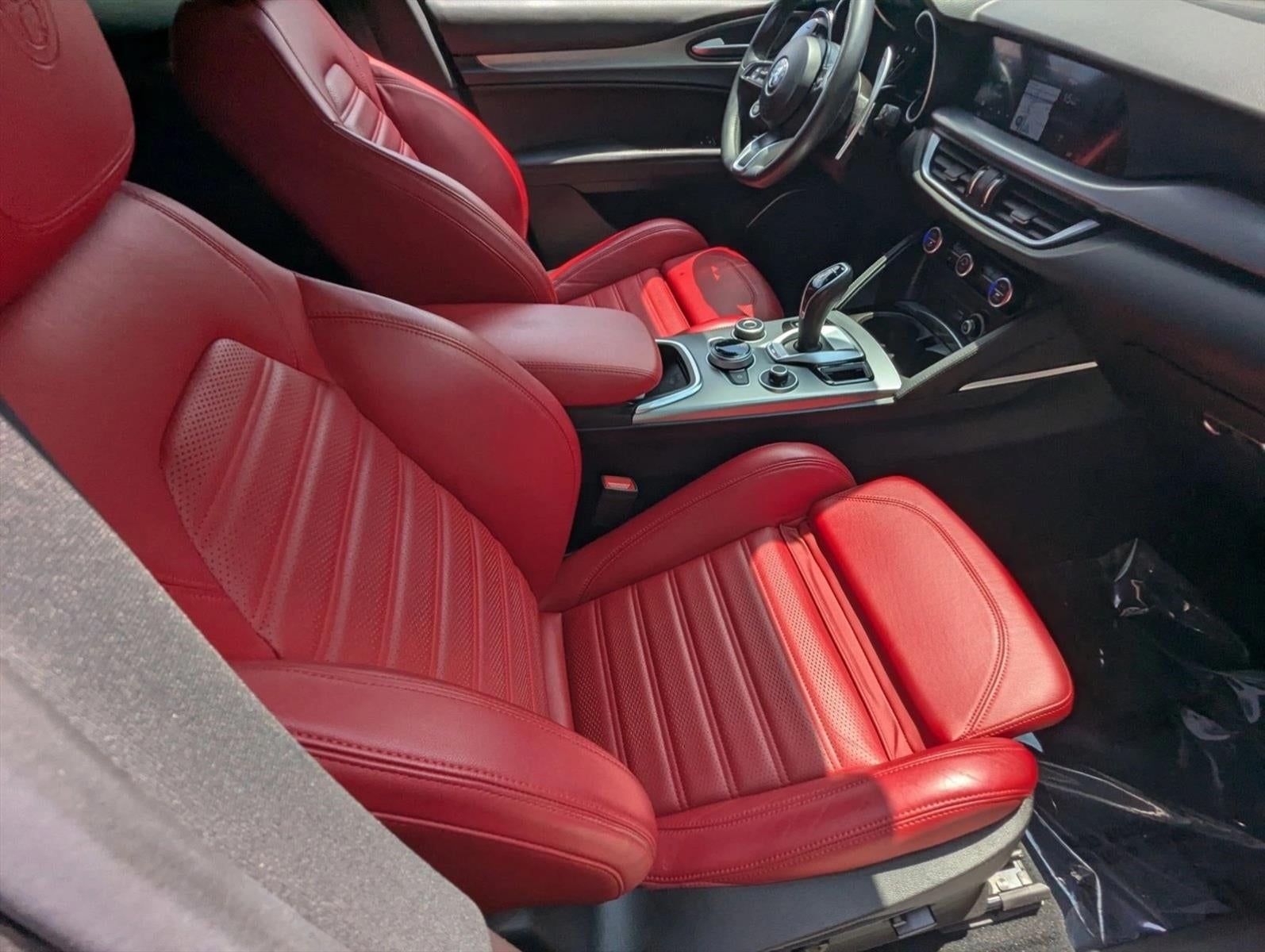 2023 Alfa Romeo Stelvio Veloce AWD