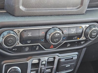 2020 Jeep Wrangler Unlimited Sahara Altitude 4x4