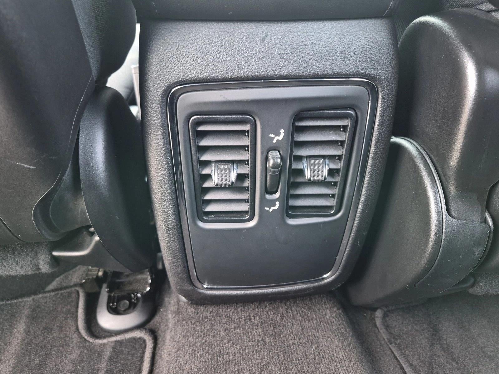 2014 Jeep Grand Cherokee RWD 4dr Laredo