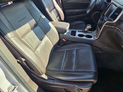 2017 Jeep Grand Cherokee Summit 4x2