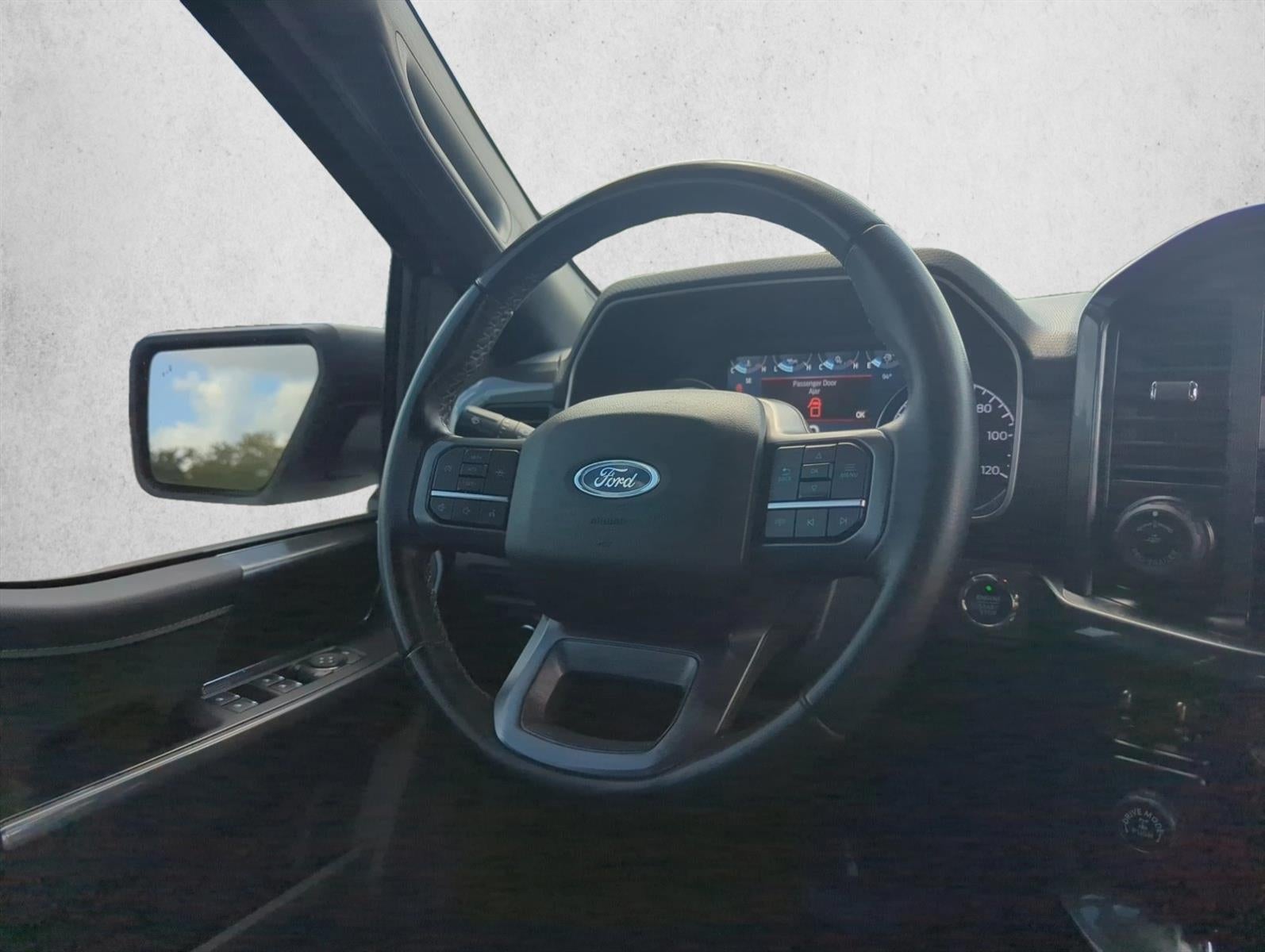 2023 Ford F-150 XLT 2WD SuperCrew 5.5' Box