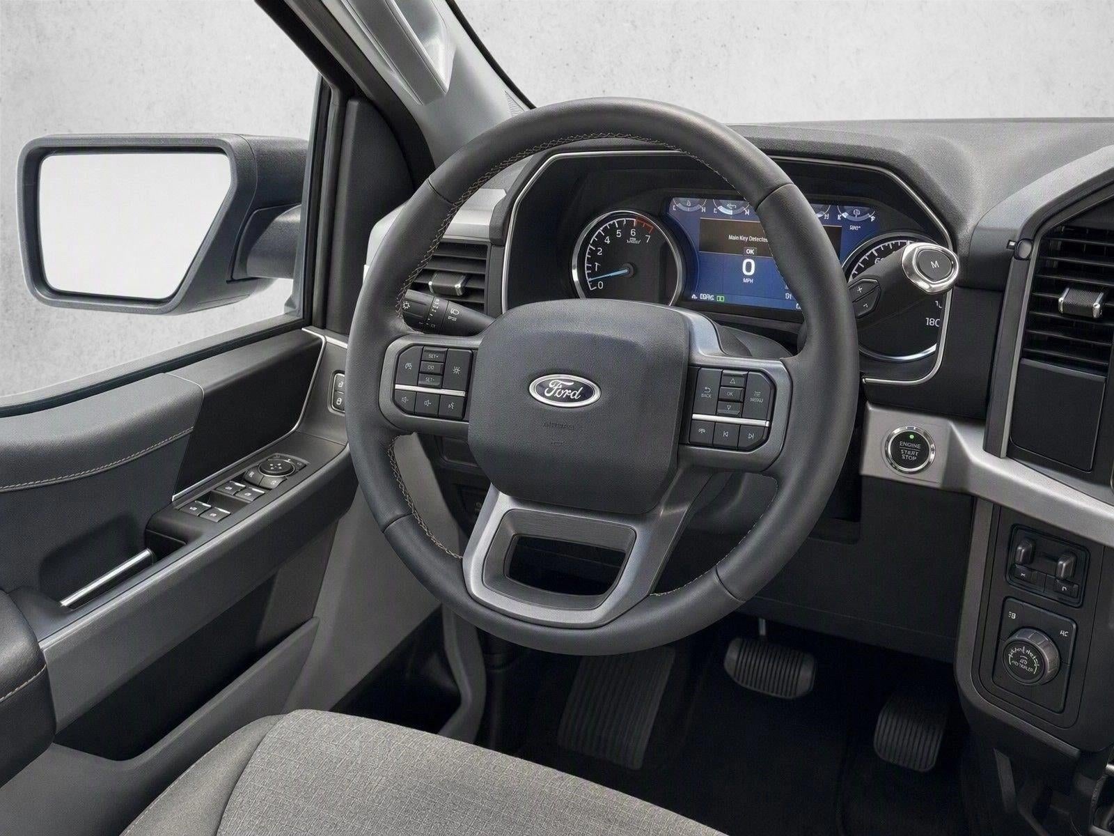 2023 Ford F-150 XLT 2WD SuperCrew 5.5' Box