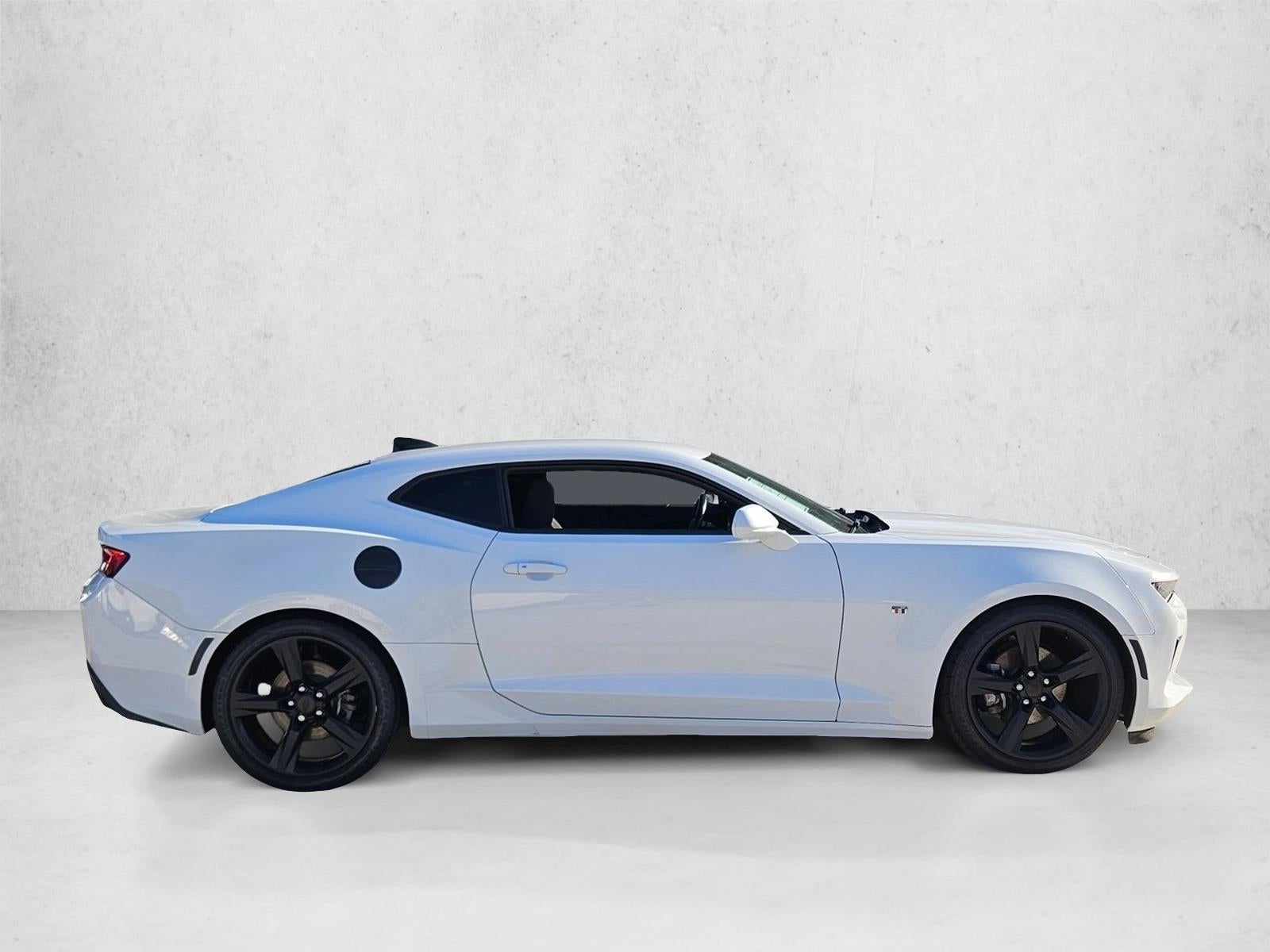 2018 Chevrolet Camaro 2dr Coupe 1LT
