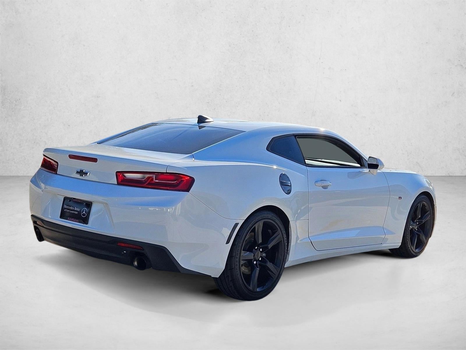 2018 Chevrolet Camaro 2dr Coupe 1LT