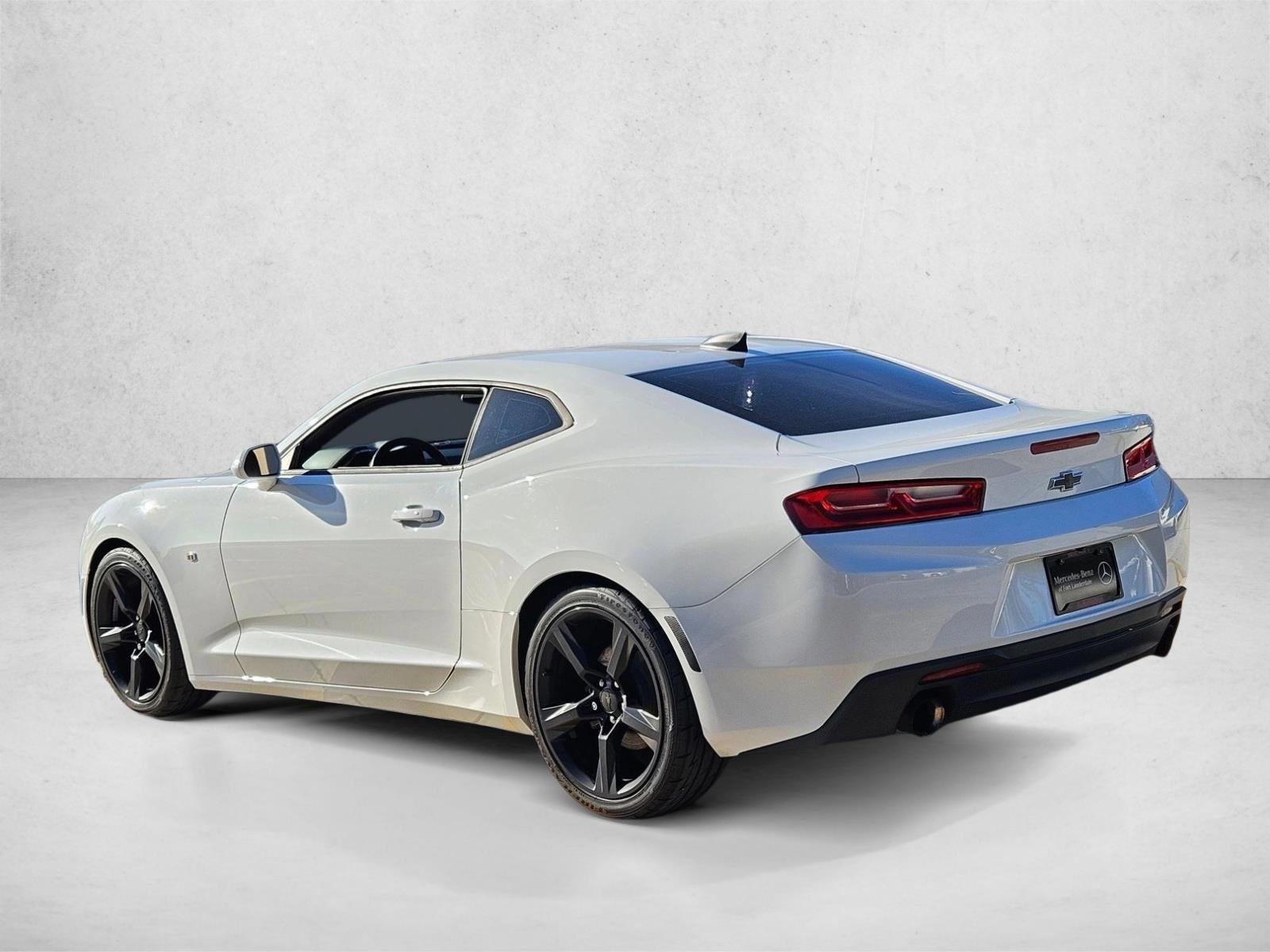 2018 Chevrolet Camaro 2dr Coupe 1LT
