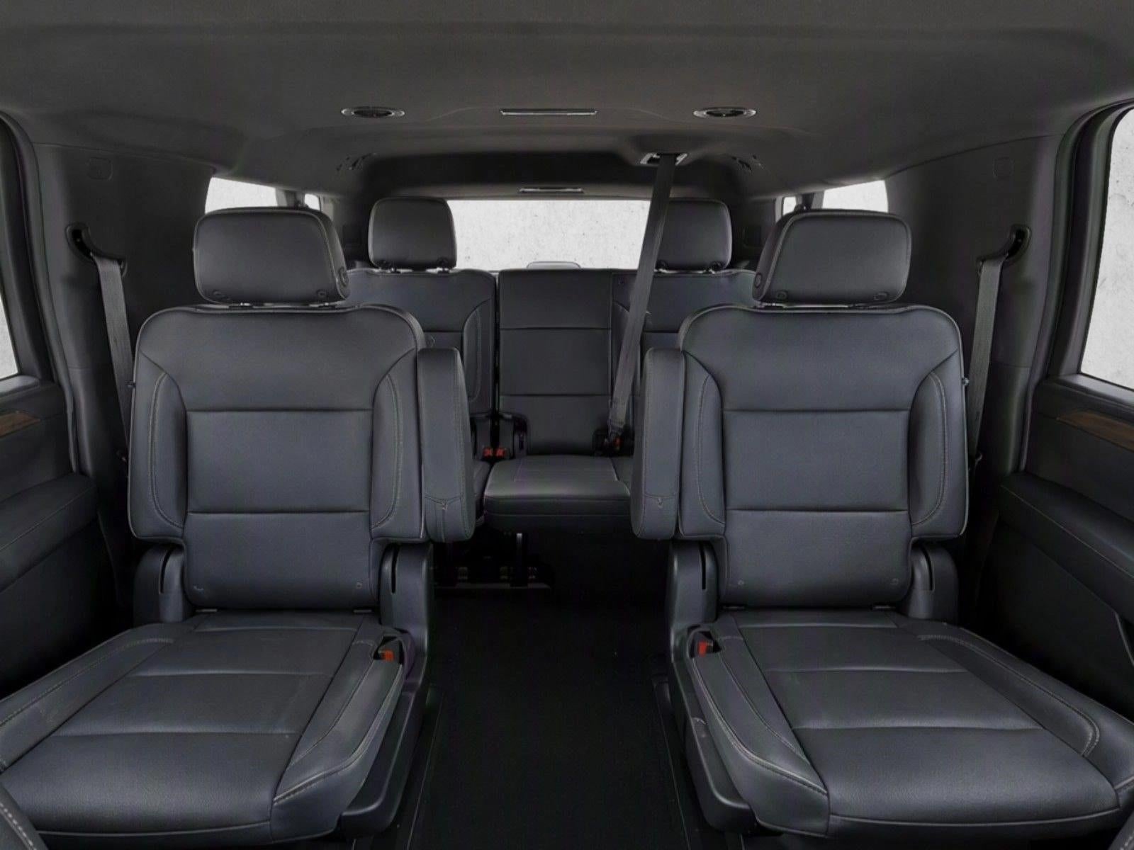 2023 Chevrolet Suburban 2WD Premier
