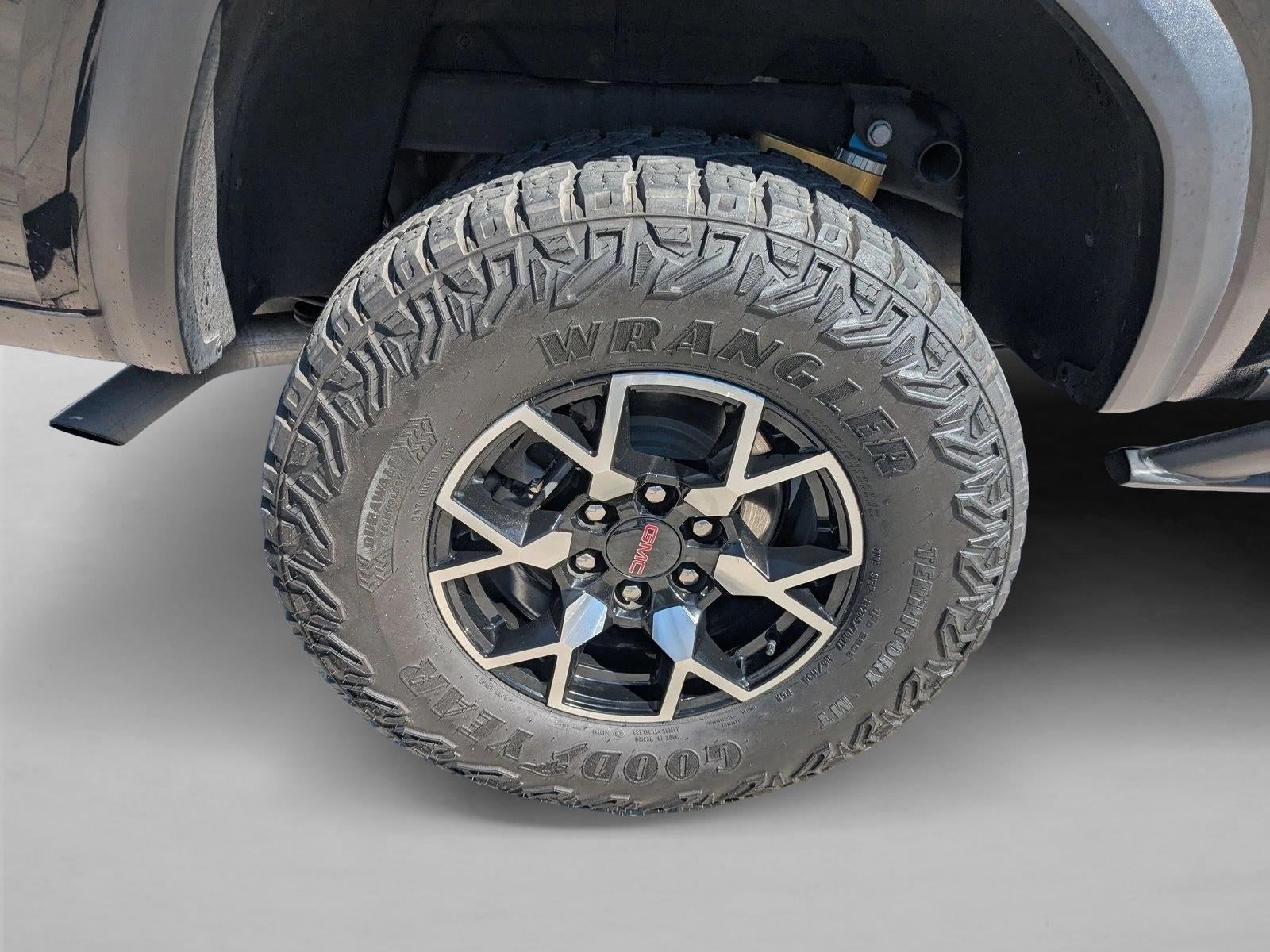 2023 GMC Canyon Crew Cab Short Box 4-Wheel Drive AT4X